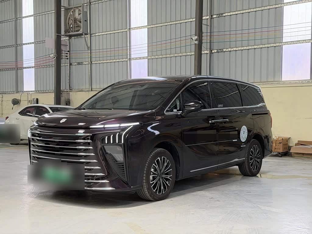 2025 Dongfeng Fengxing Starlight V9 front exterior