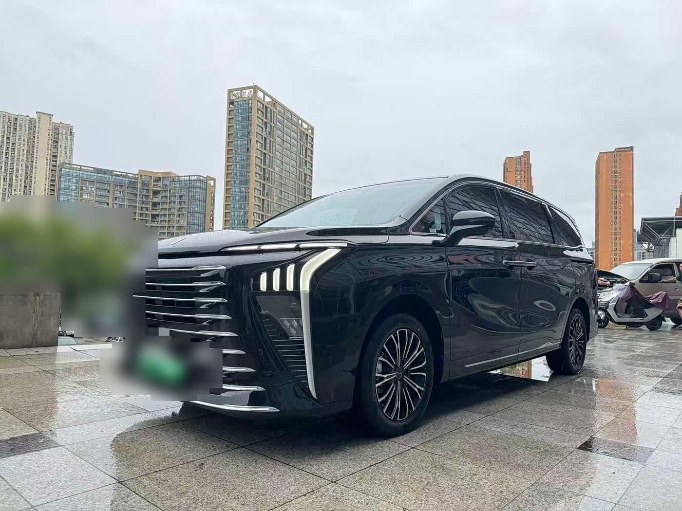 2024 Dongfeng Fengxing Starlight V9 front exterior