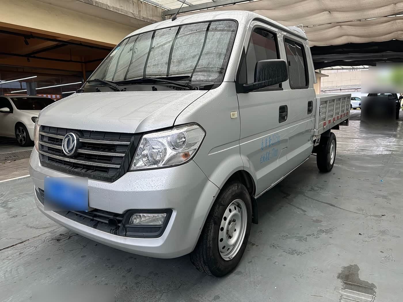 2023 Dongfeng Xiaokang DFSK C32 front exterior