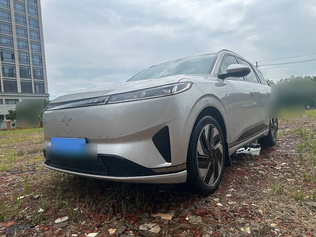 2024 Dongfeng Yipai eπ008 front exterior