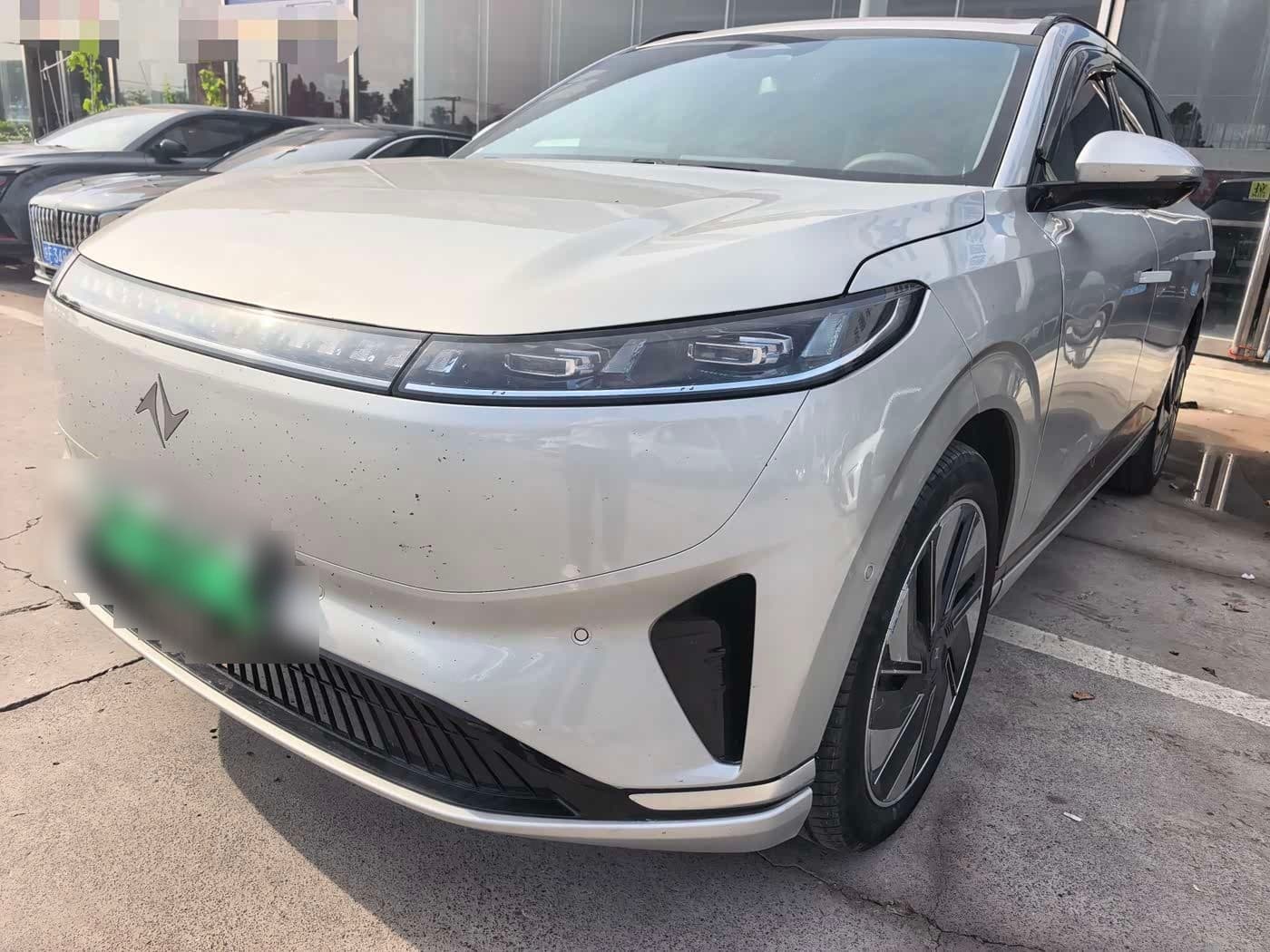 2024 Dongfeng Yipai eπ008 front exterior