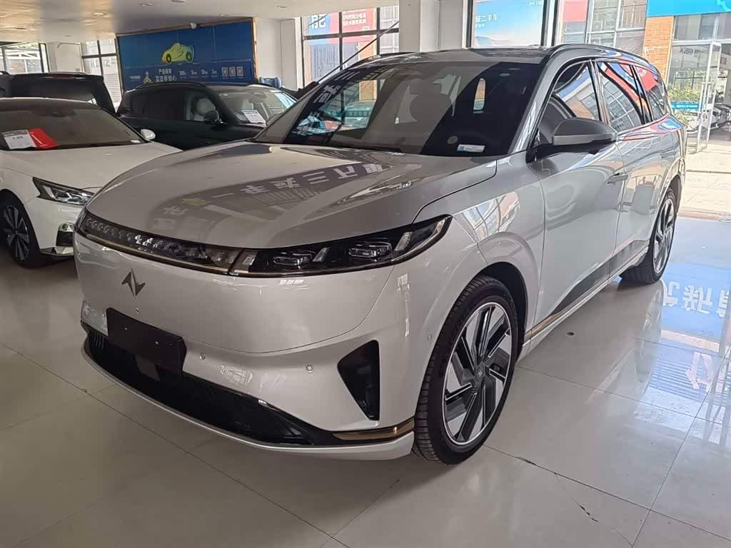 2025 Dongfeng Yipai eπ008 front exterior