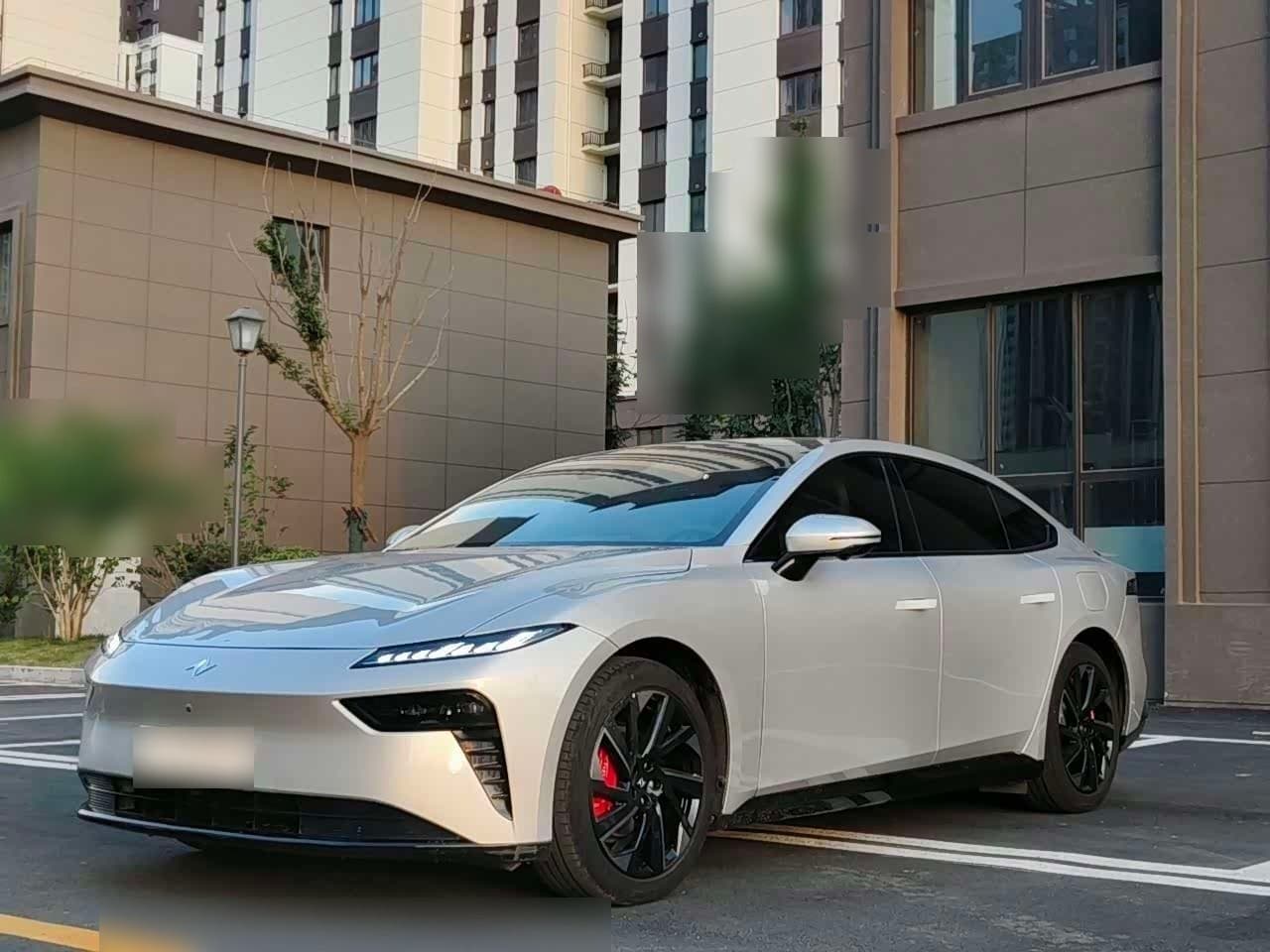 2024 Dongfeng Yipai eπ007 front exterior