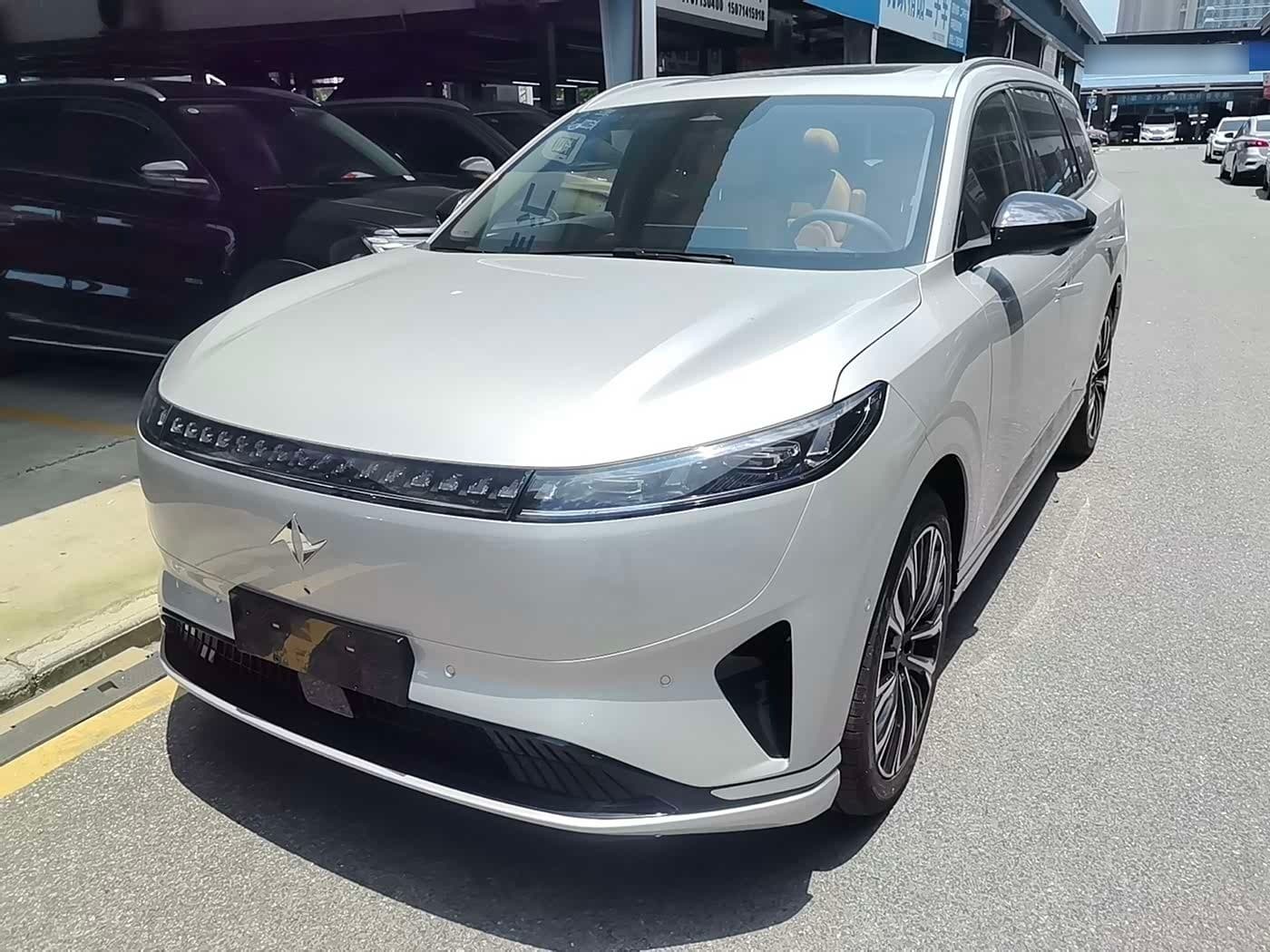 2025 Dongfeng Yipai eπ008 front exterior