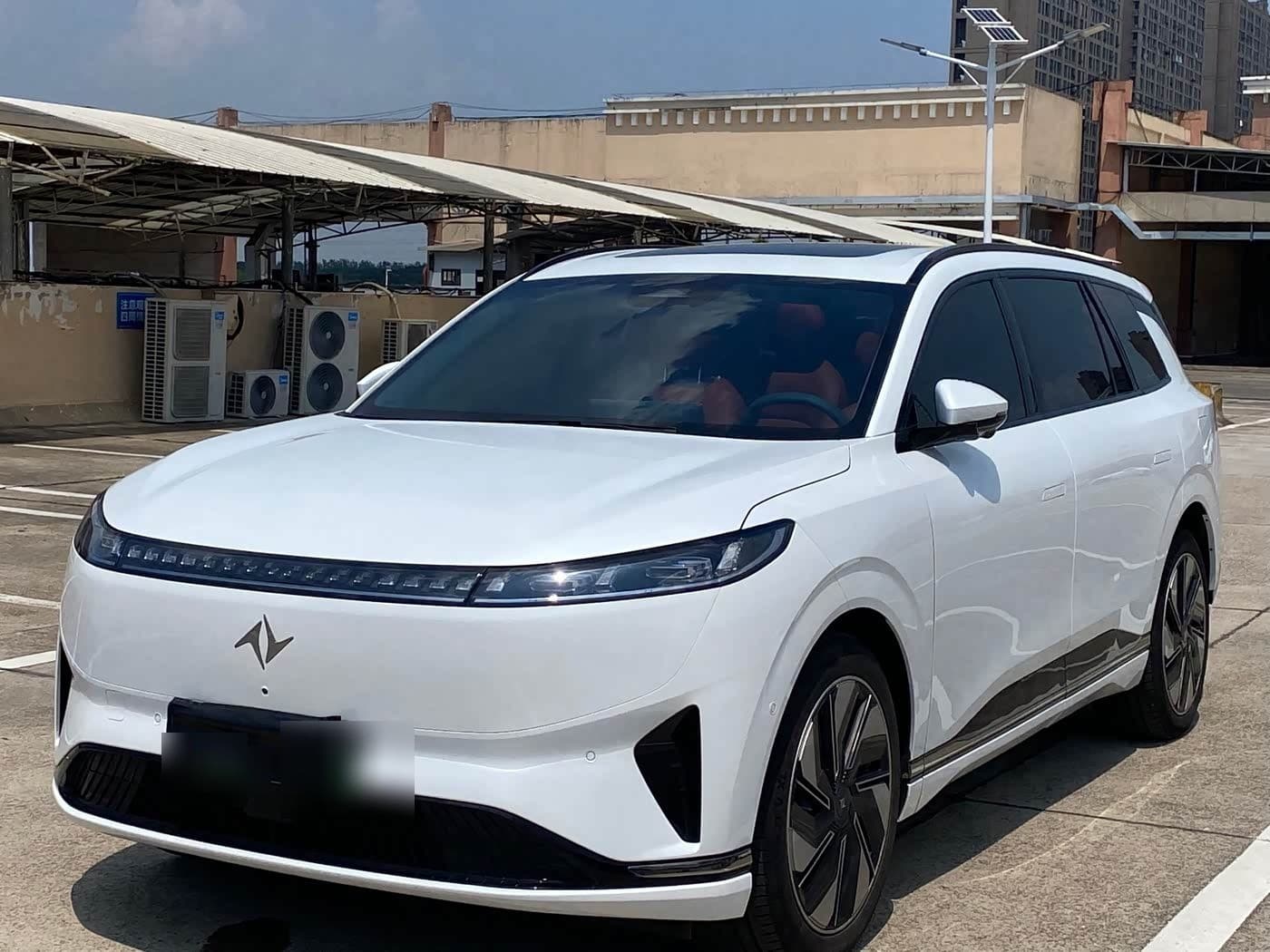 2024 Dongfeng Yipai eπ008 front exterior