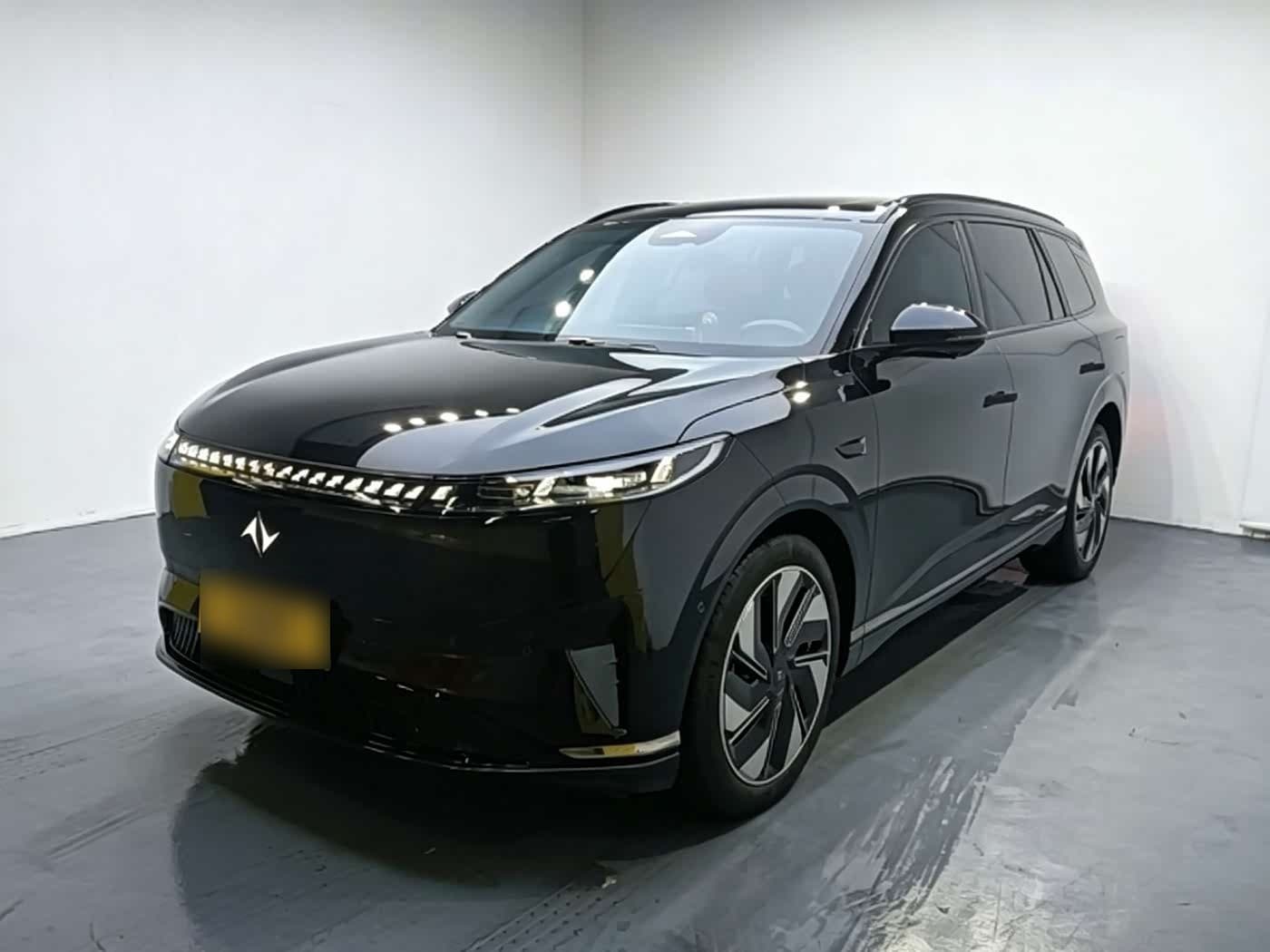 2025 Dongfeng Yipai eπ008 front exterior