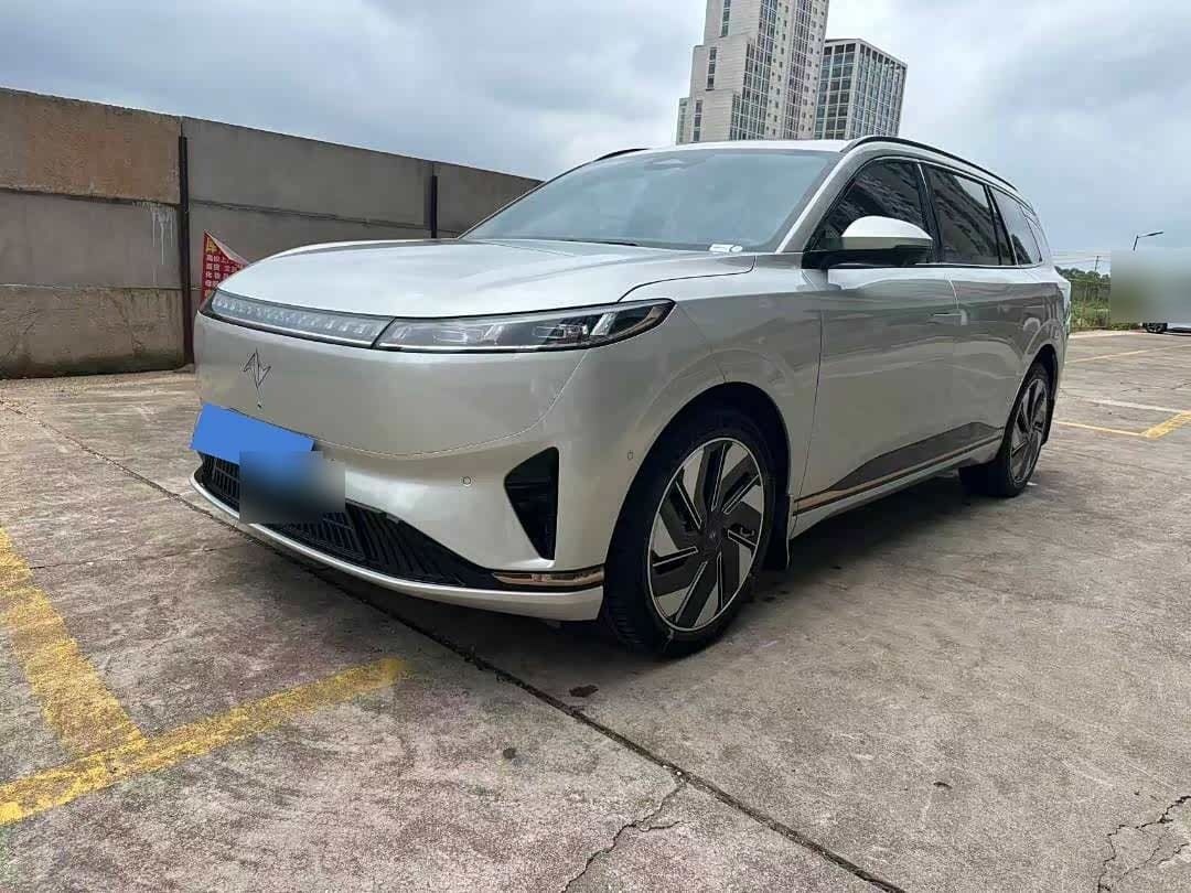 2024 Dongfeng Yipai eπ008 front exterior