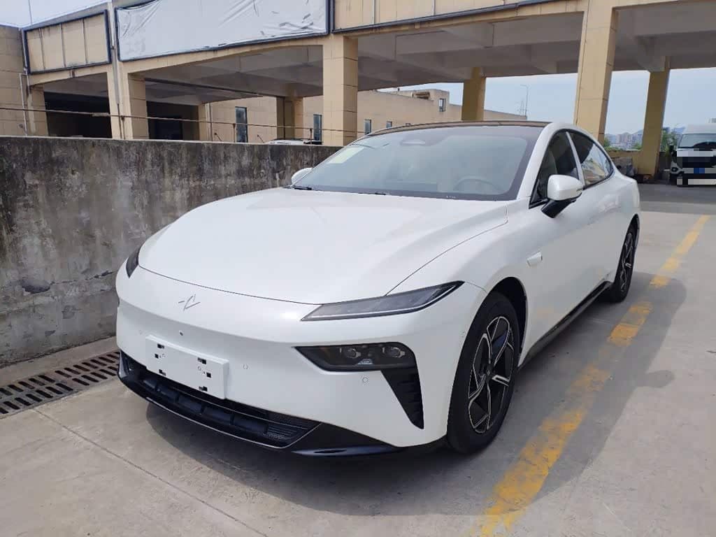 2025 Dongfeng Yipai eπ007 front exterior