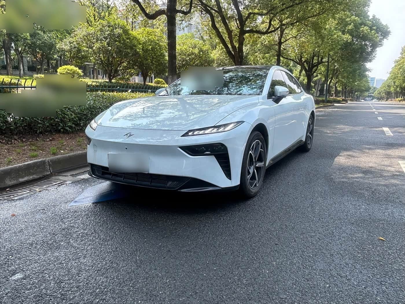 2025 Dongfeng Yipai eπ007 front exterior