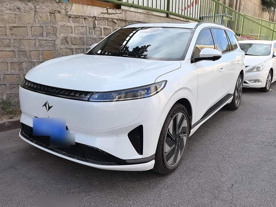 2024 Dongfeng Yipai eπ008 front exterior