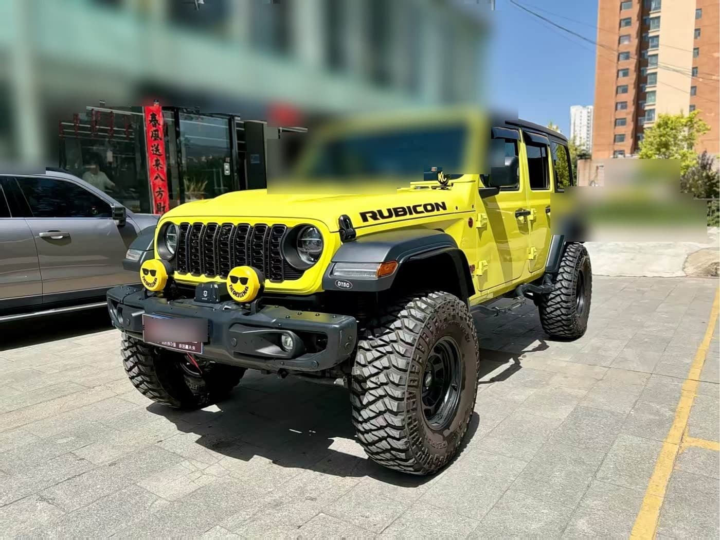 2020 Jeep Wrangler front exterior