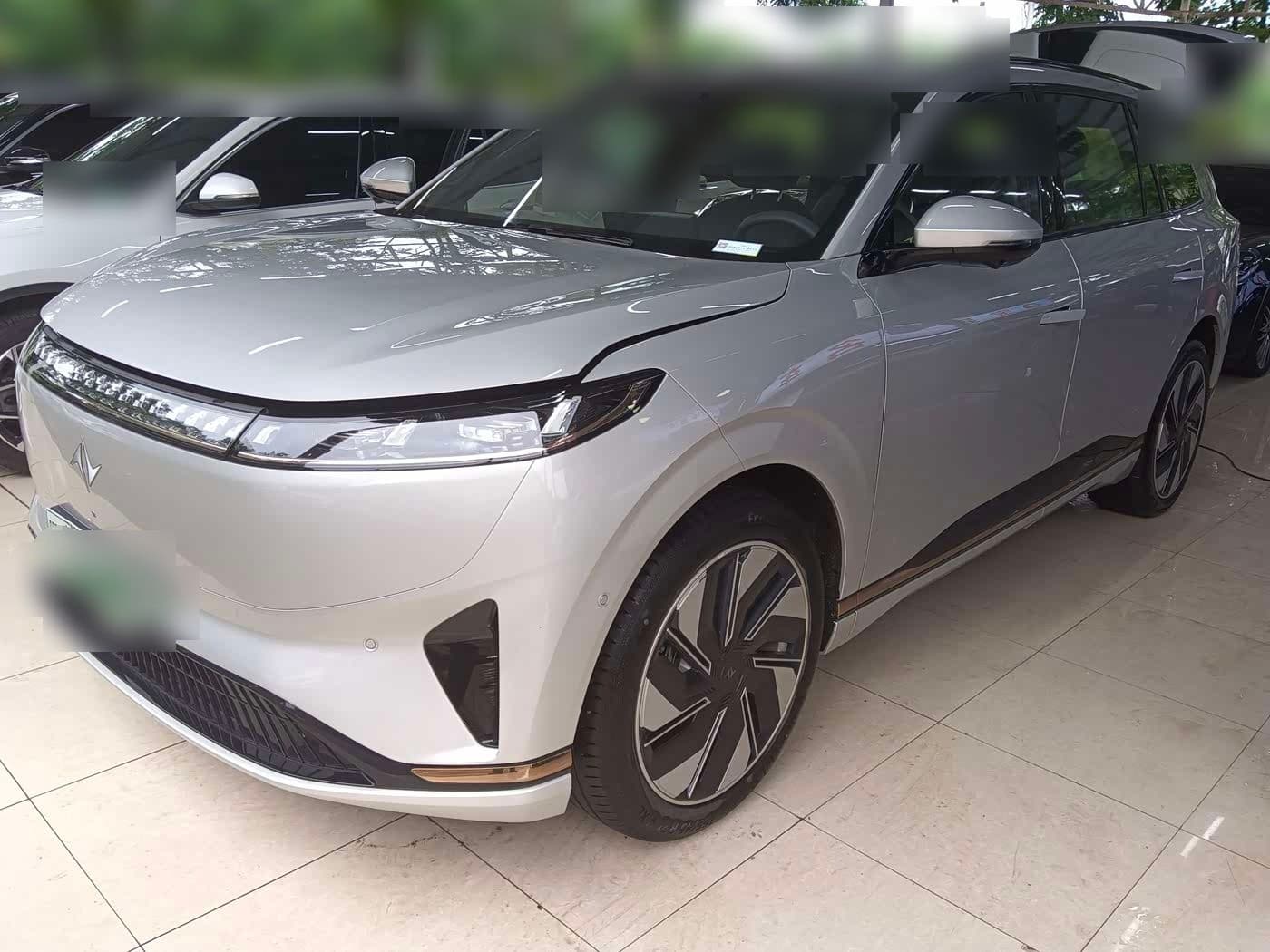 2024 Dongfeng Yipai eπ008 front exterior