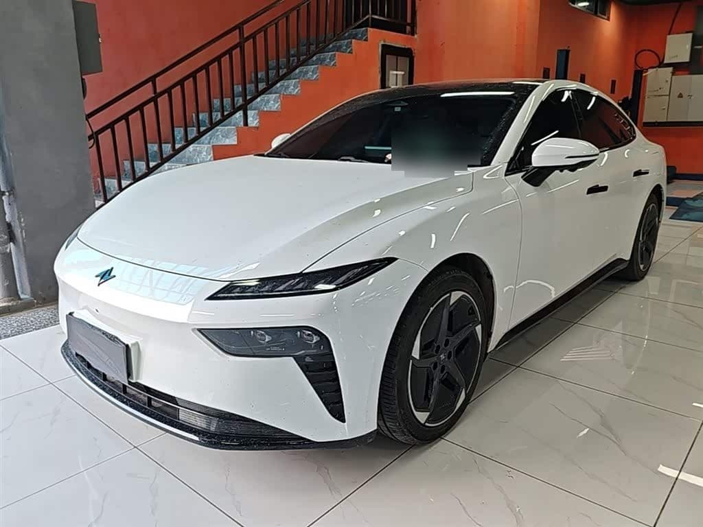 2025 Dongfeng Yipai eπ007 front exterior