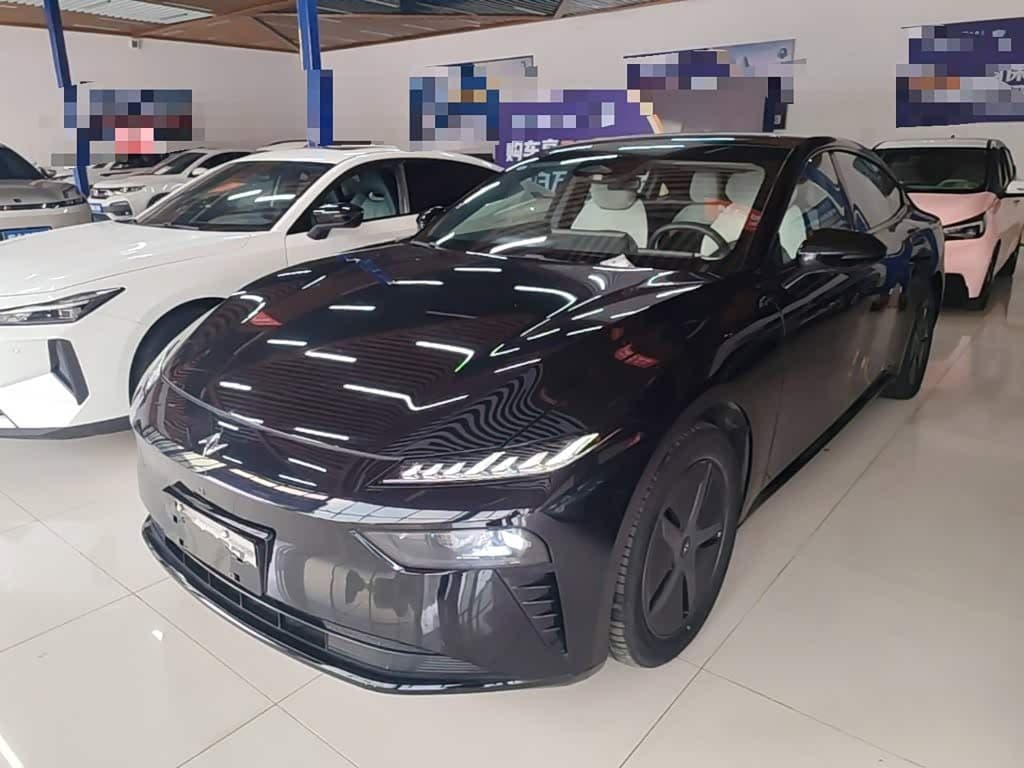 2024 Dongfeng Yipai eπ007 front exterior