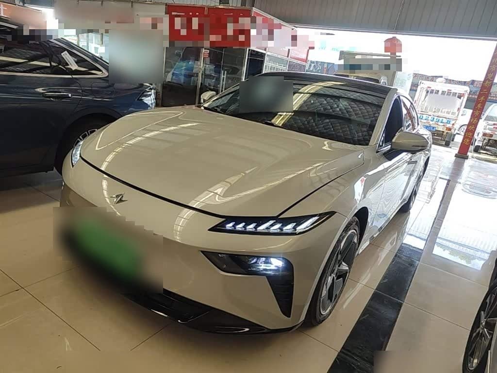 2024 Dongfeng Yipai eπ007 front exterior