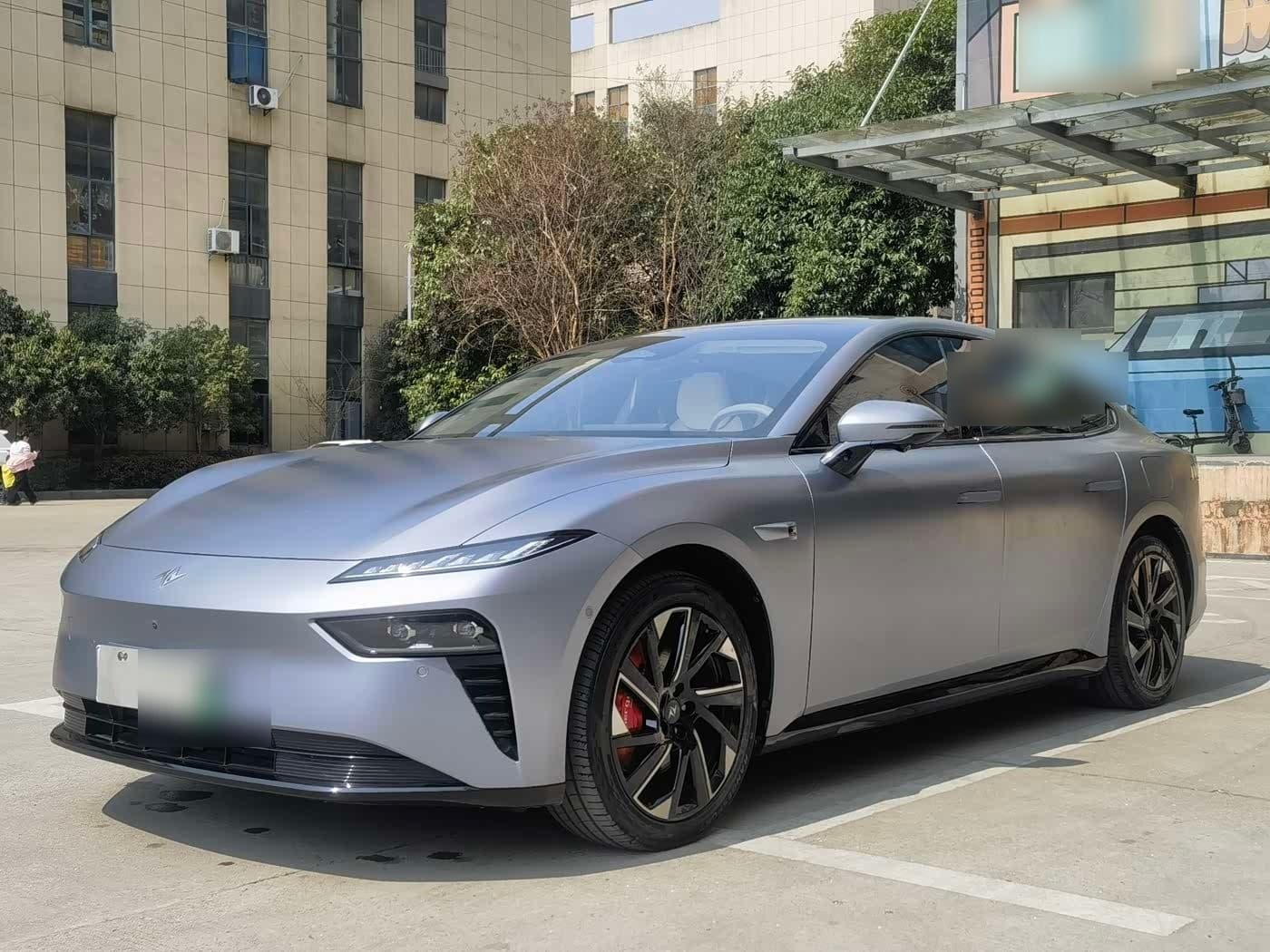 2024 Dongfeng Yipai eπ007 front exterior