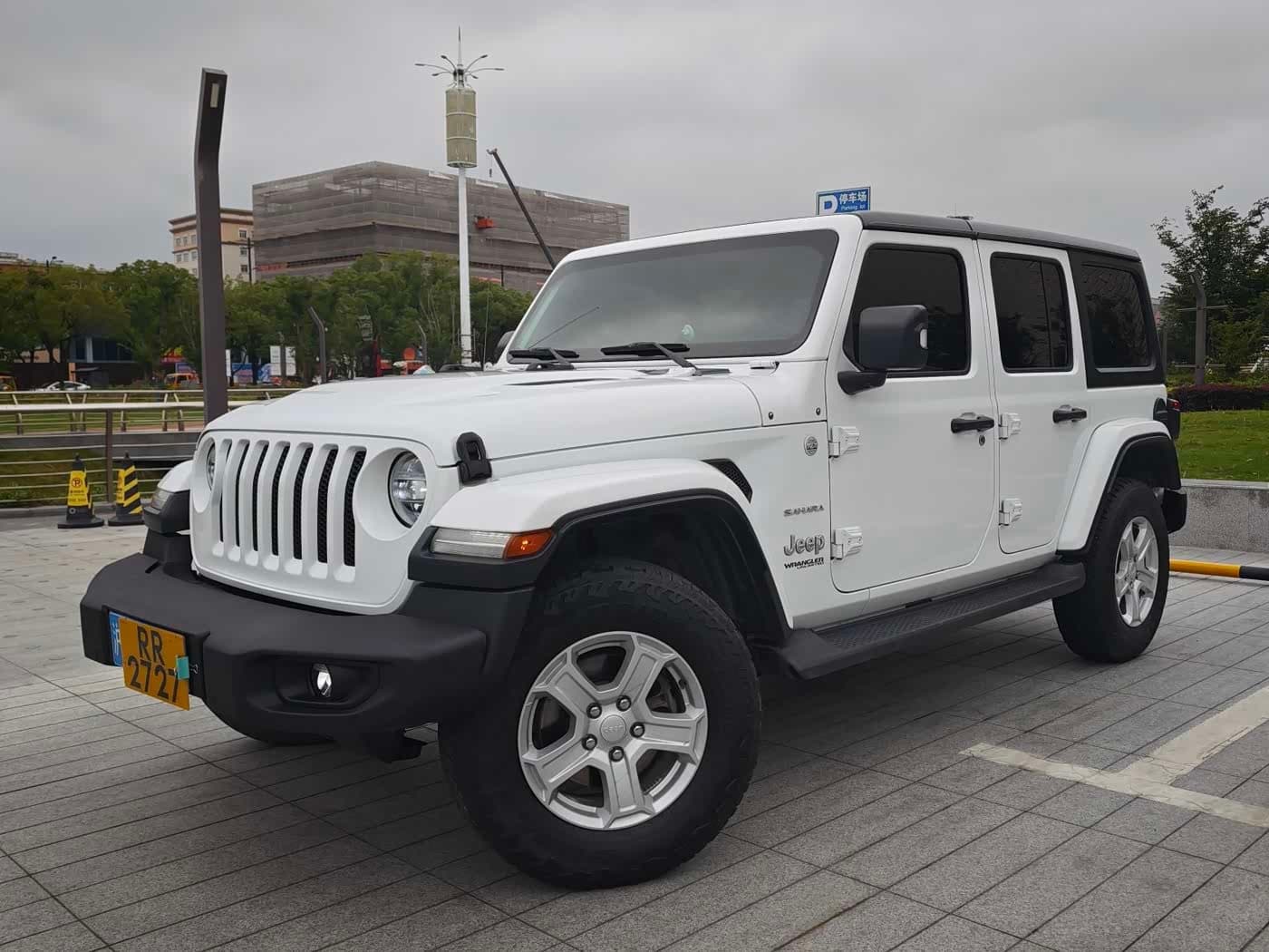 2020 Jeep Wrangler front exterior