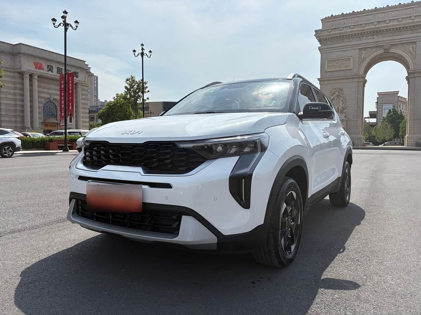 2024 Kia Sonet front exterior