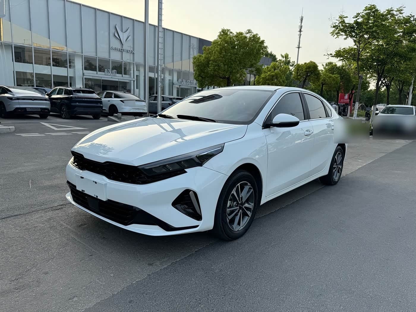 2023 Kia K3 front exterior