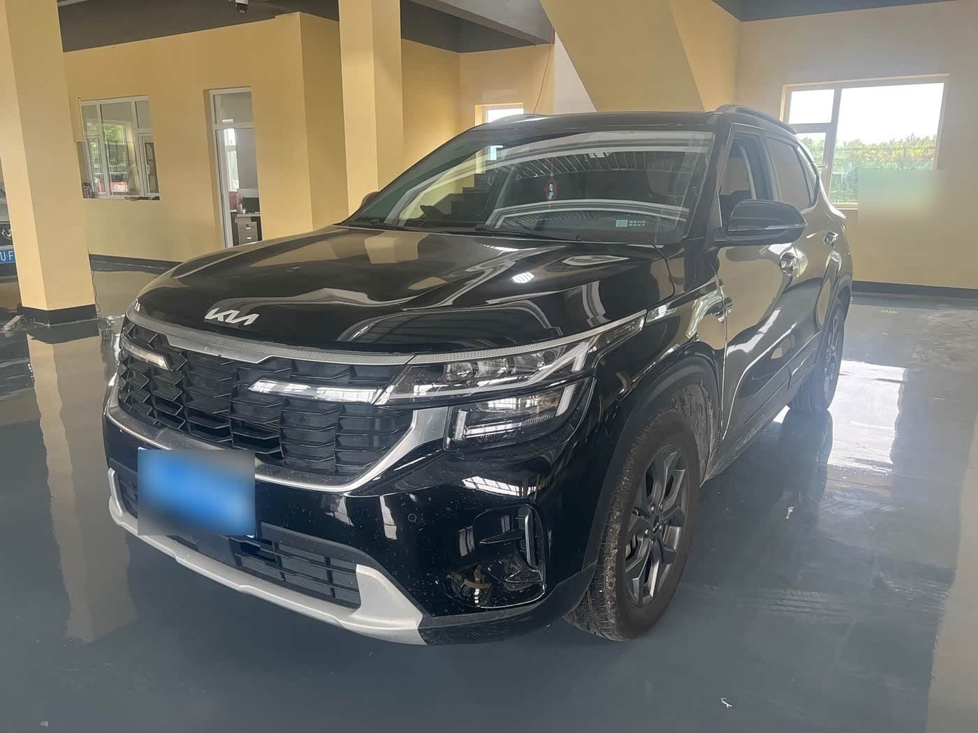 2023 Kia Seltos front exterior