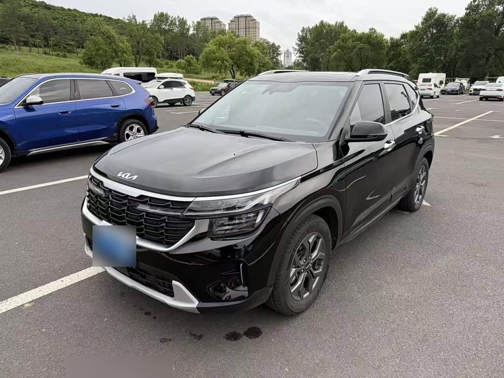 2023 Kia Seltos front exterior
