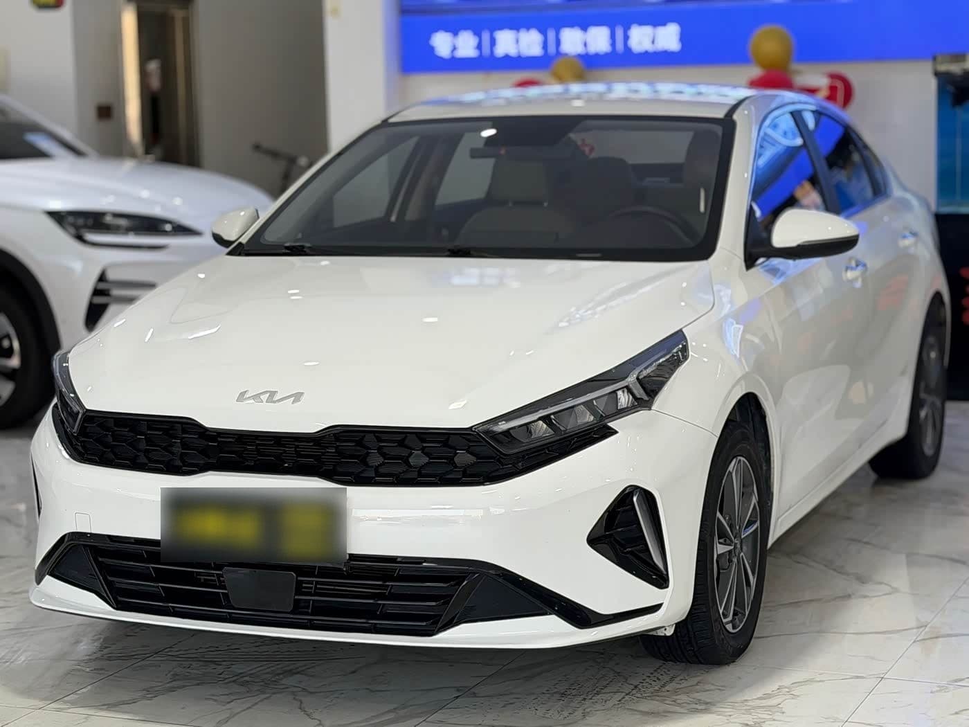 2023 Kia K3 front exterior