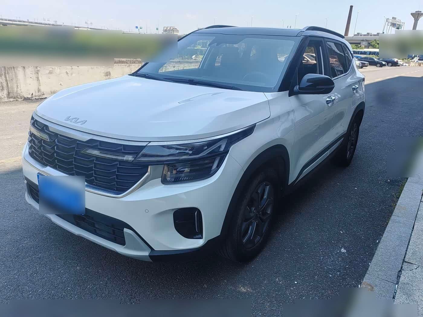 2023 Kia Seltos front exterior