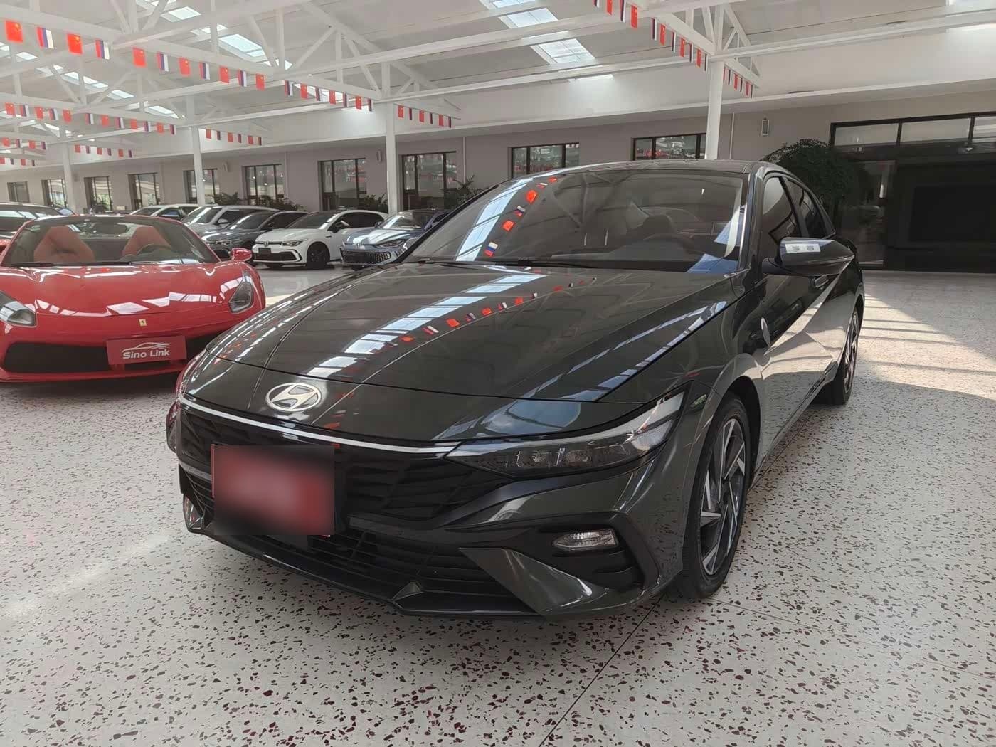 2023 Hyundai Elantra front exterior