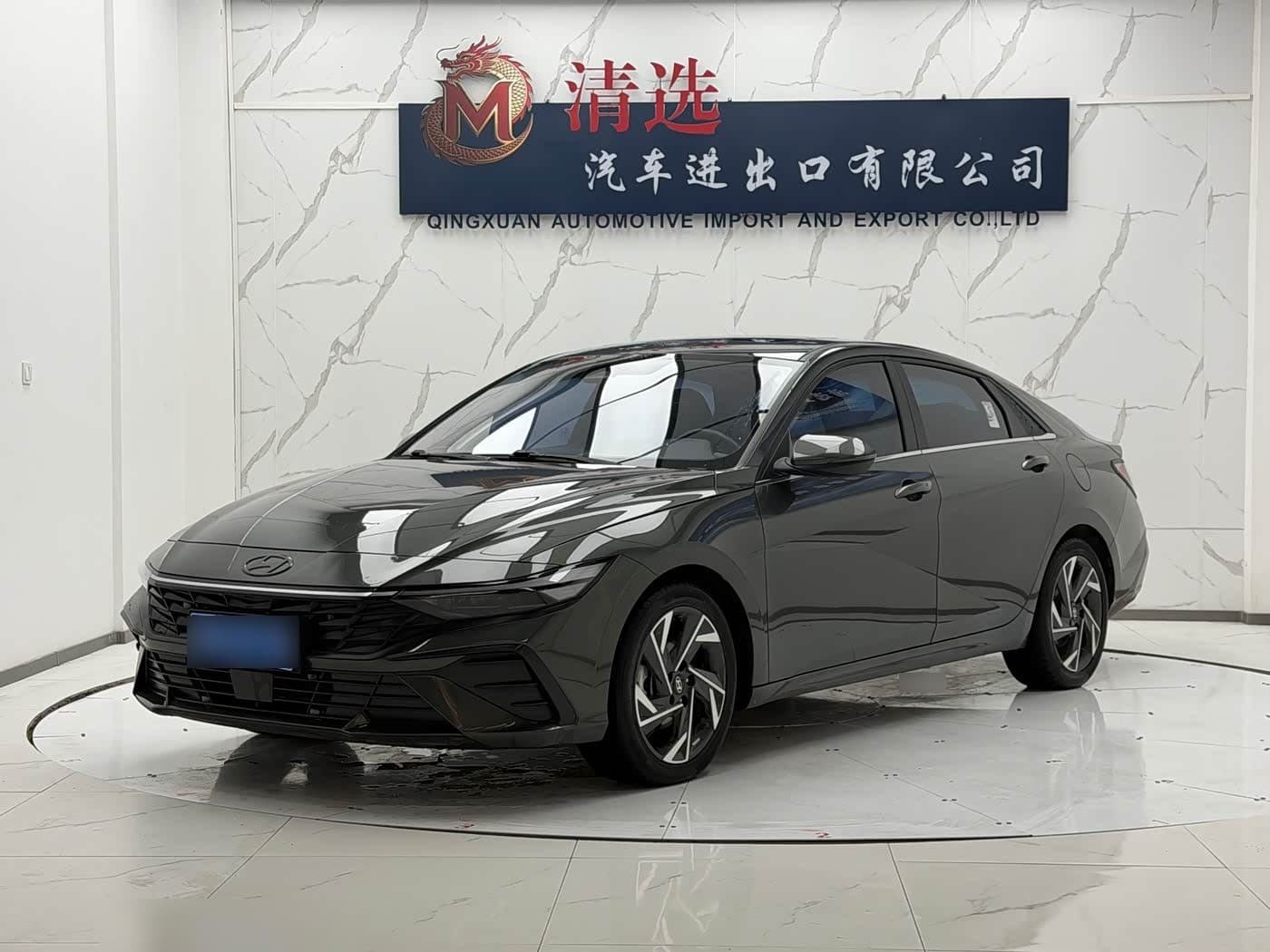 2023 Hyundai Elantra front exterior