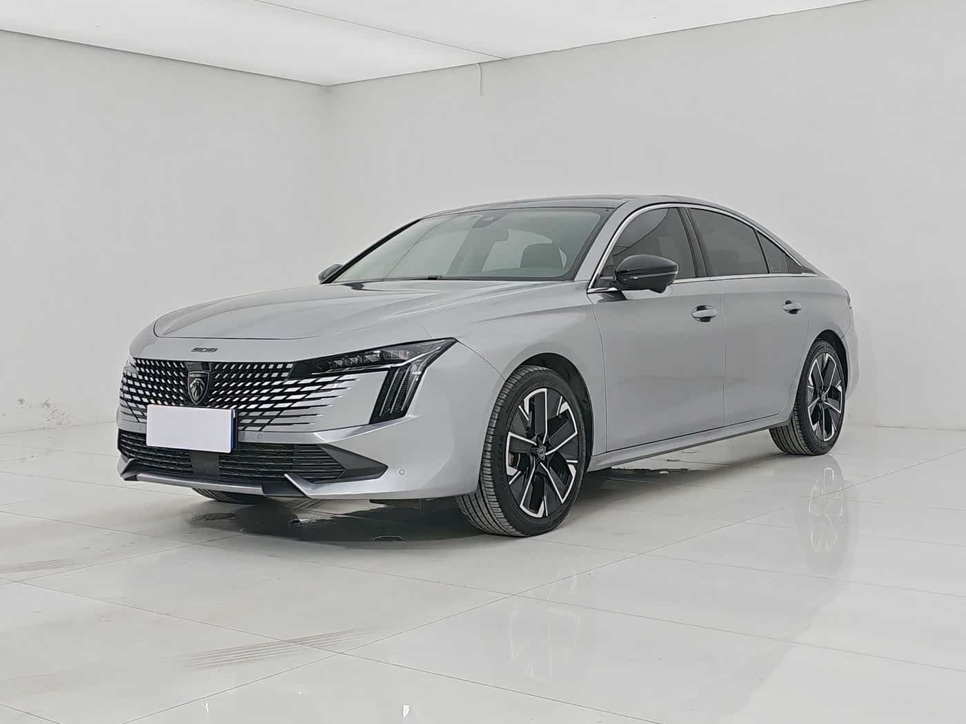 2023 Peugeot 508 front exterior