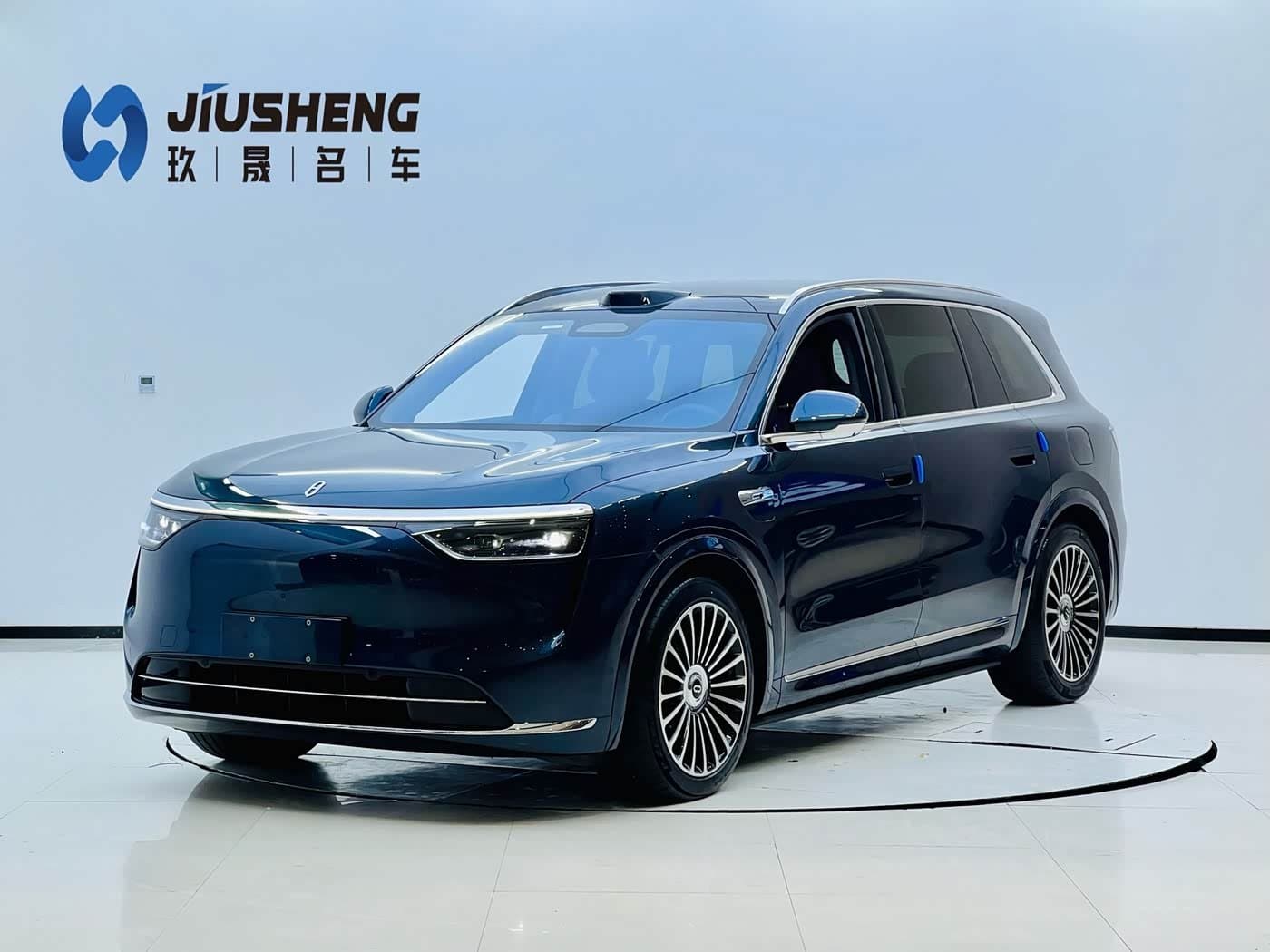 2025 AITO Wenjie AITO M8 front exterior
