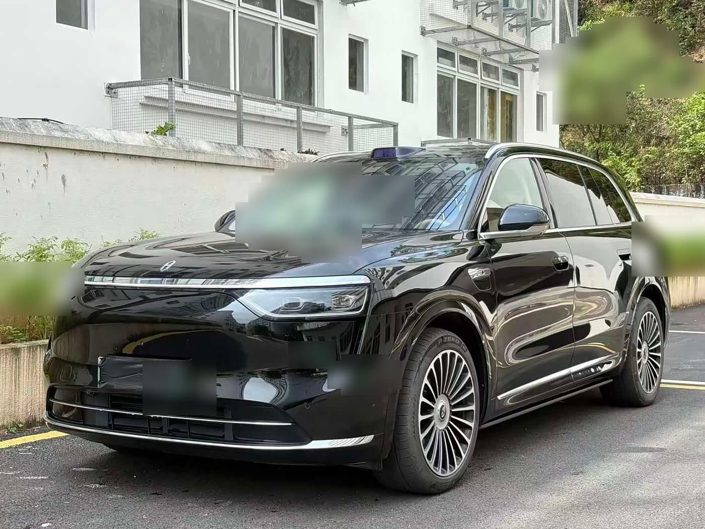 2025 AITO Wenjie AITO M8 front exterior