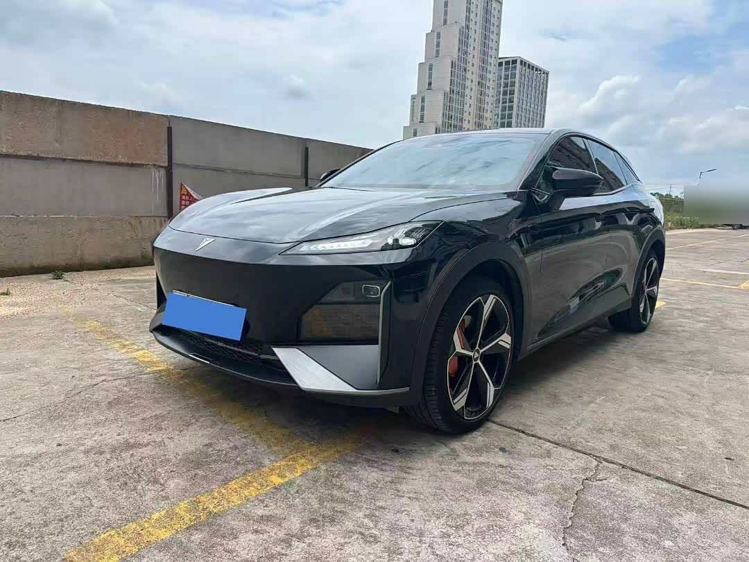2024 Deepal S07 front exterior