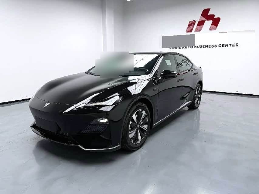 2024 Deepal SL03 front exterior