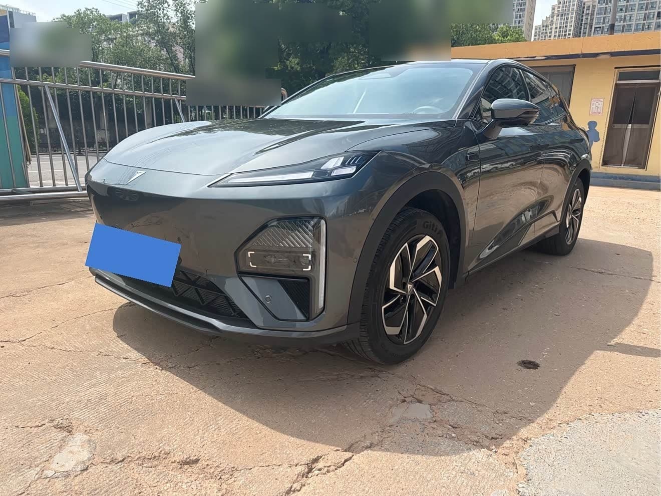 2025 Deepal S07 front exterior