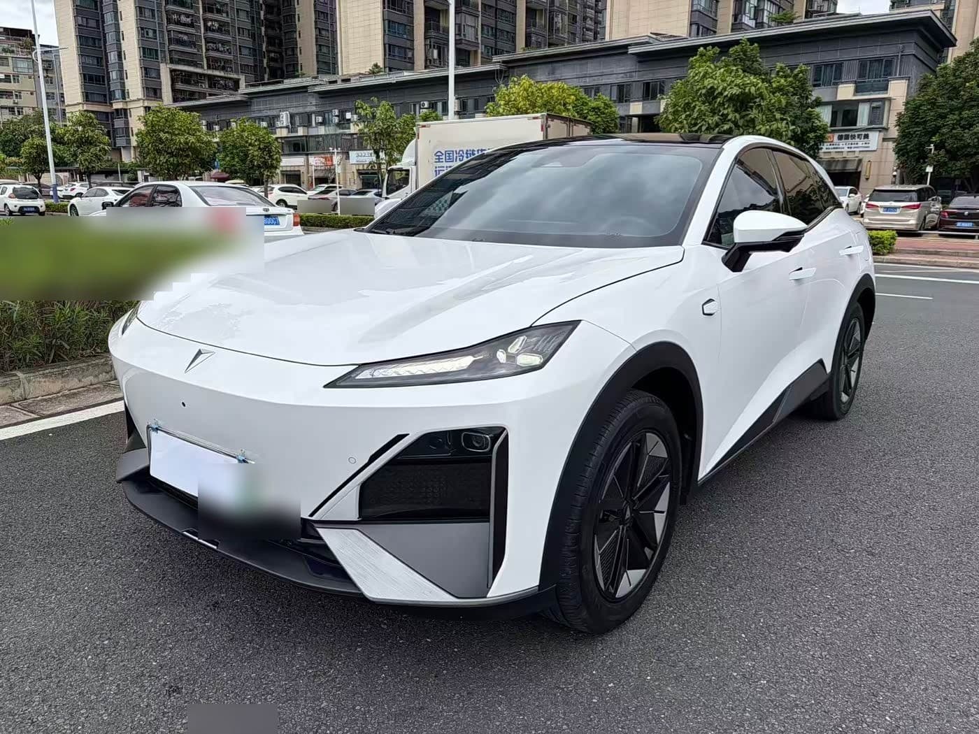 2023 Deepal S07 front exterior