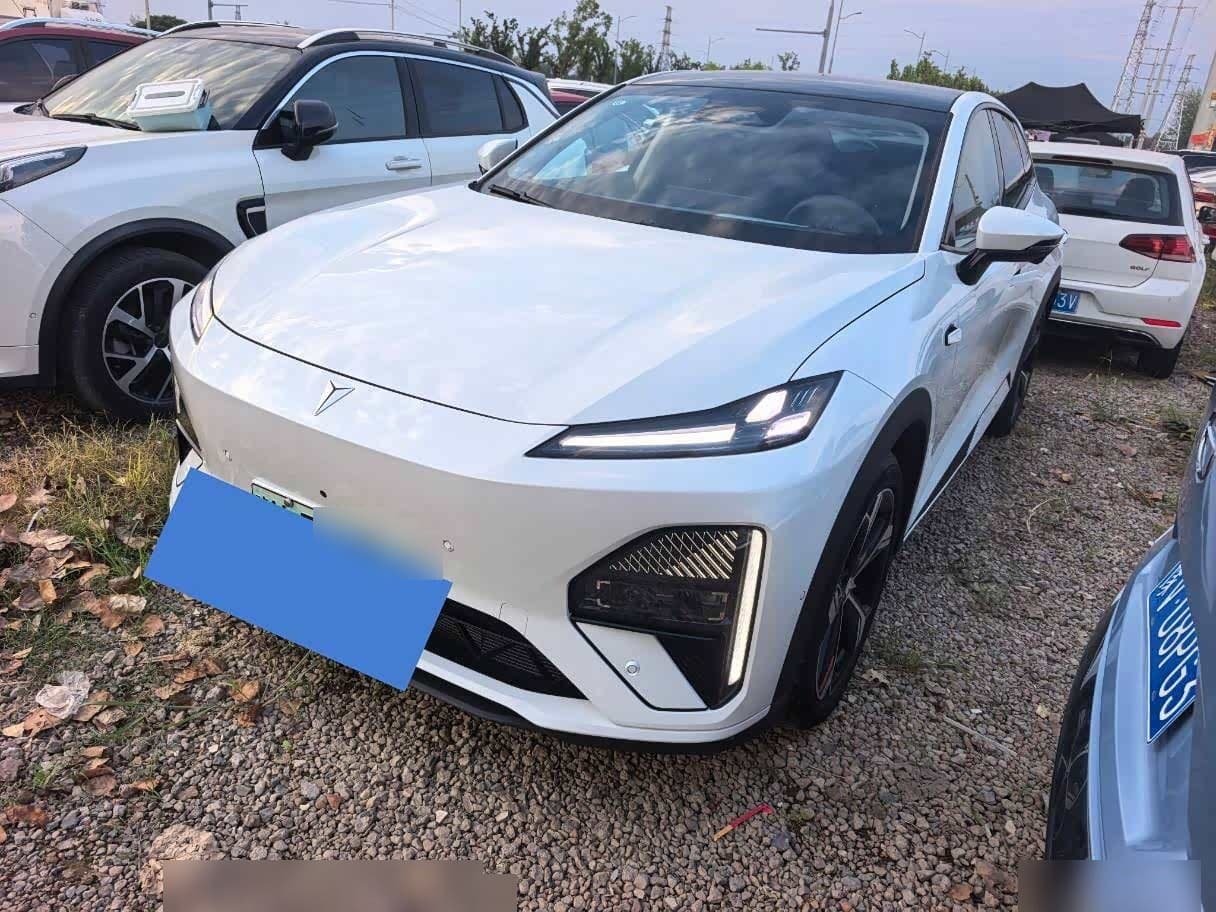2025 Deepal S07 front exterior