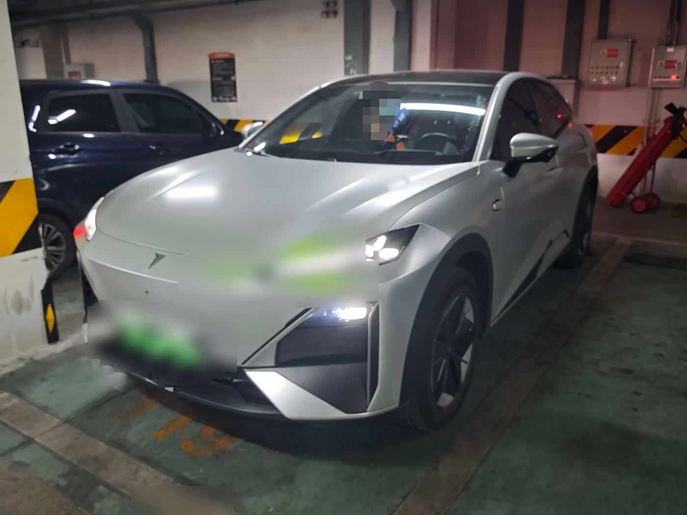 2024 Deepal S07 front exterior