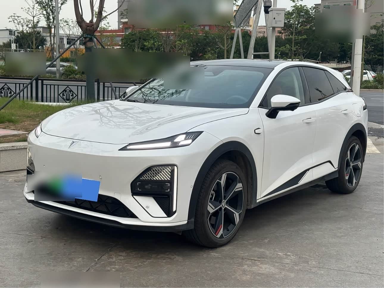 2025 Deepal S07 front exterior