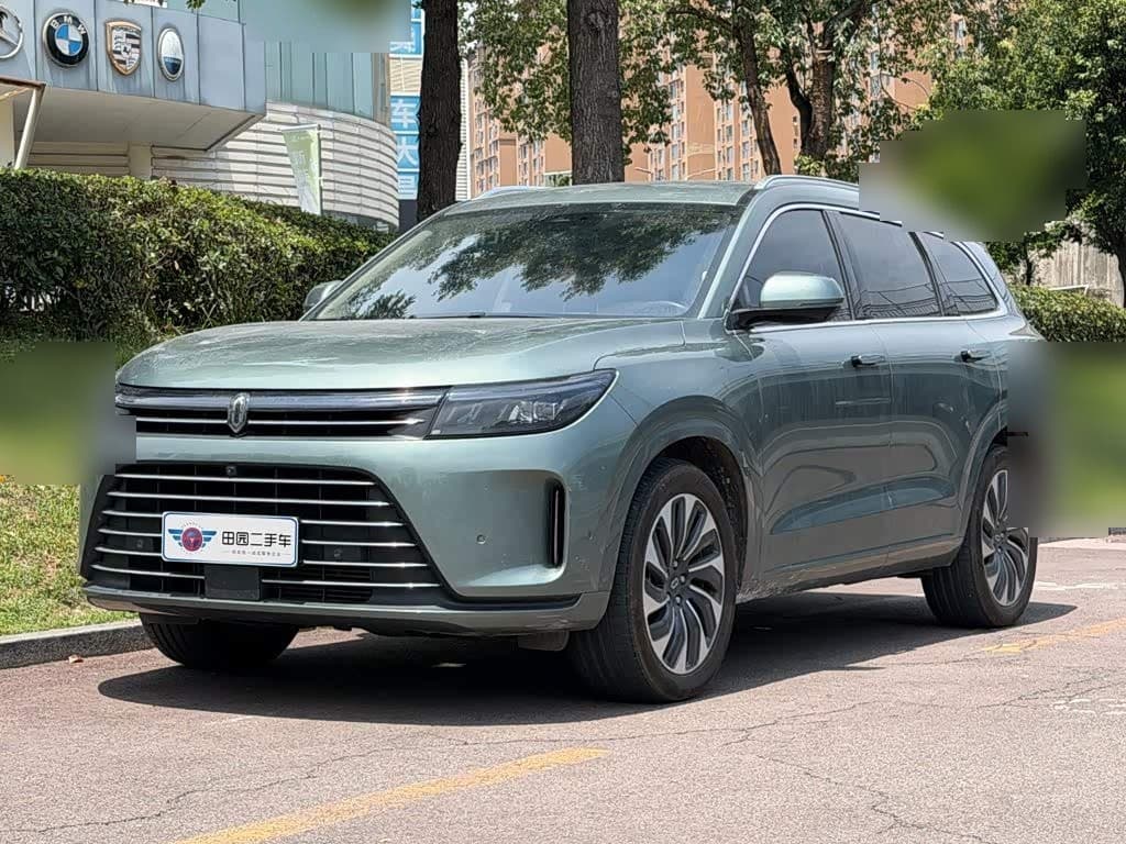 2022 AITO Wenjie AITO M7 front exterior