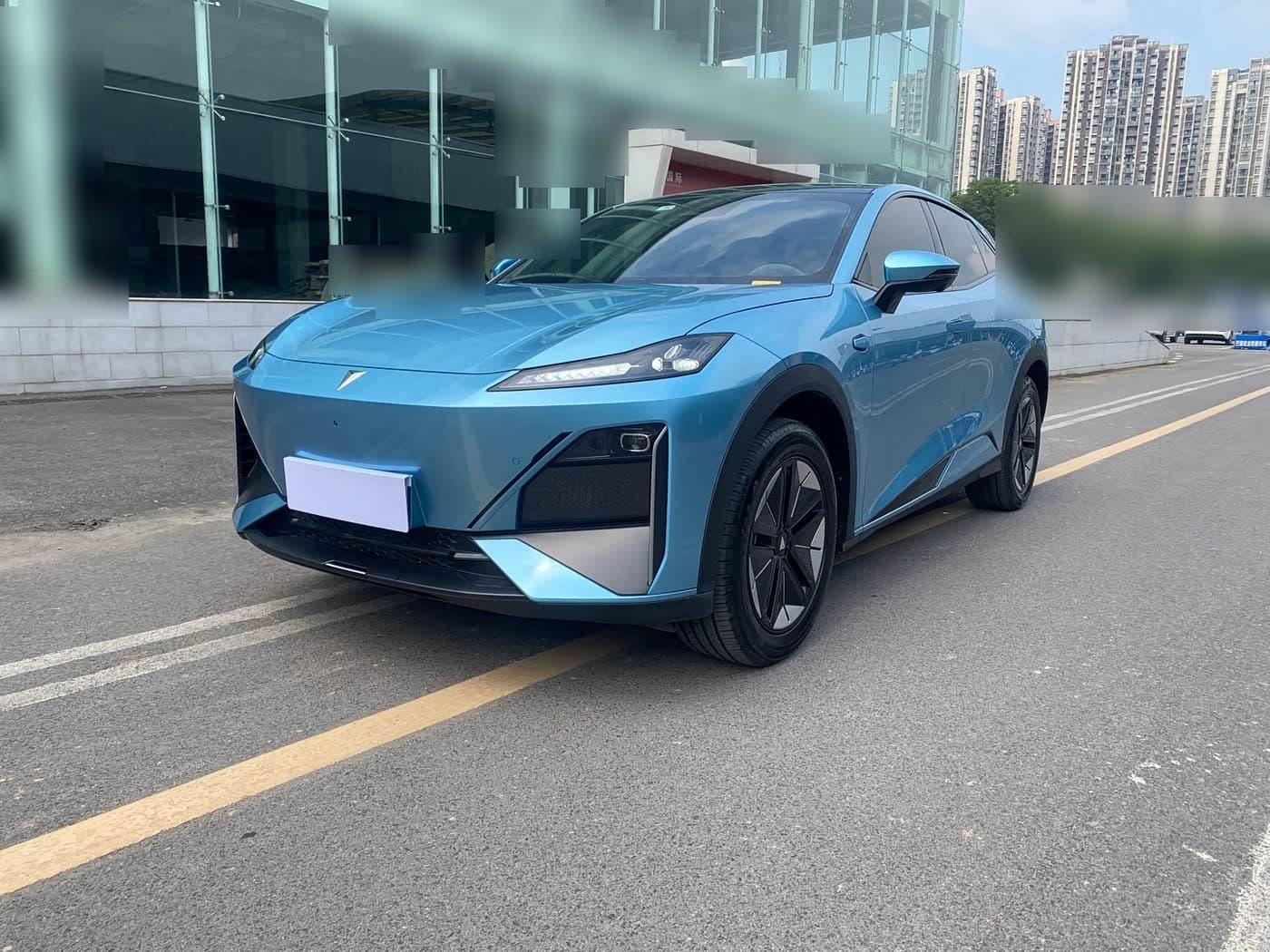 2024 Deepal S07 front exterior