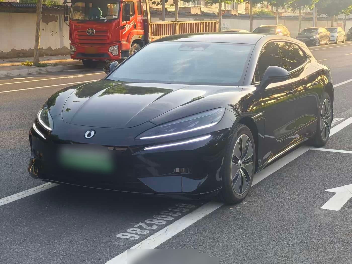 2024 Denza Z9GT front exterior