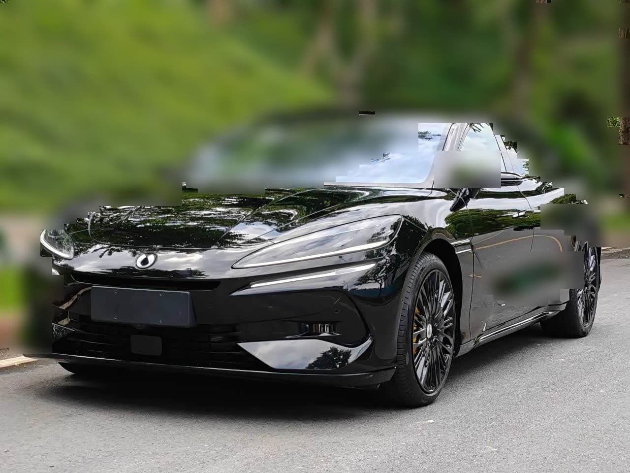 2024 Denza Z9GT front exterior