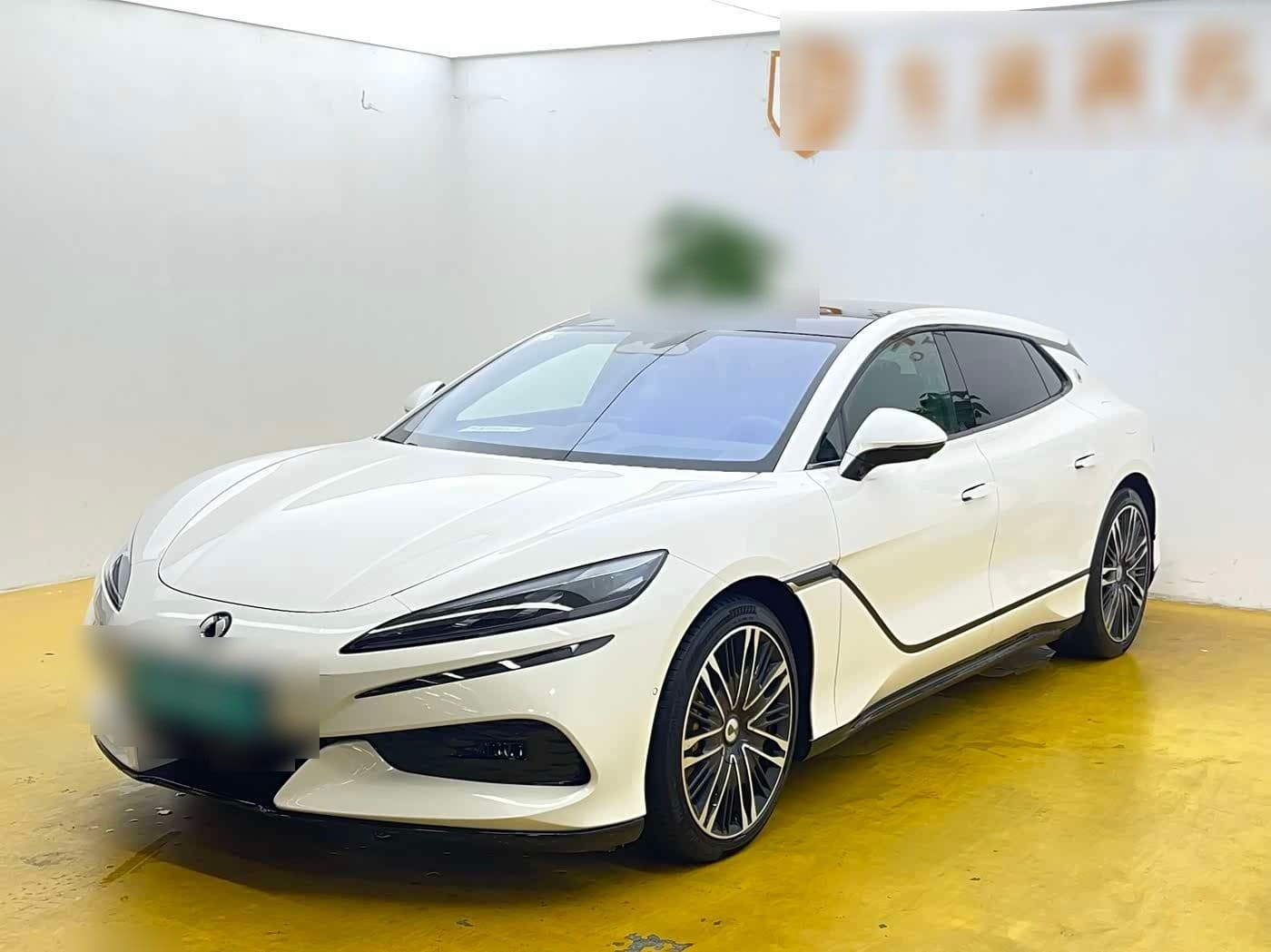 2024 Denza Z9GT