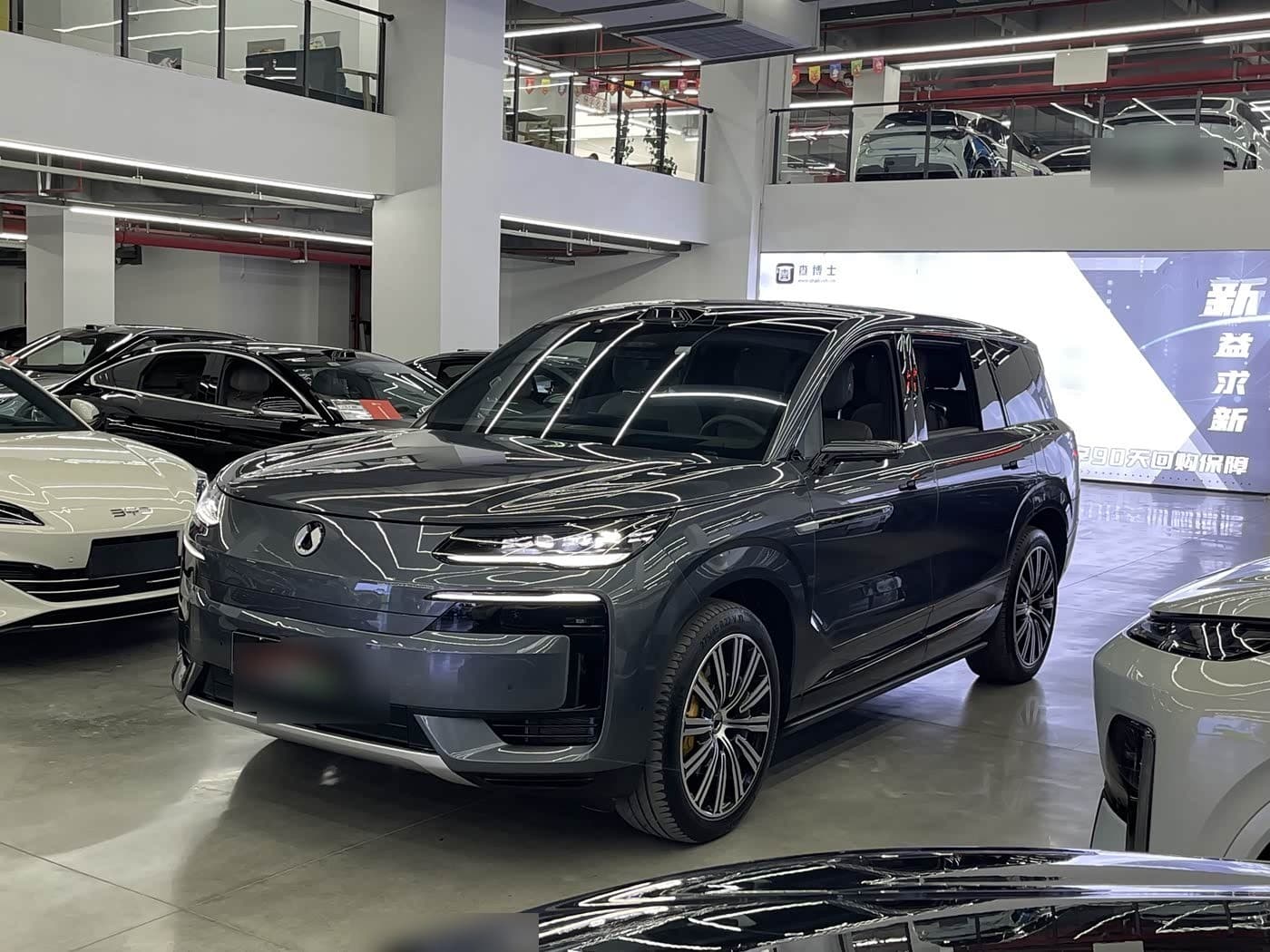 2025 Denza N9 front exterior