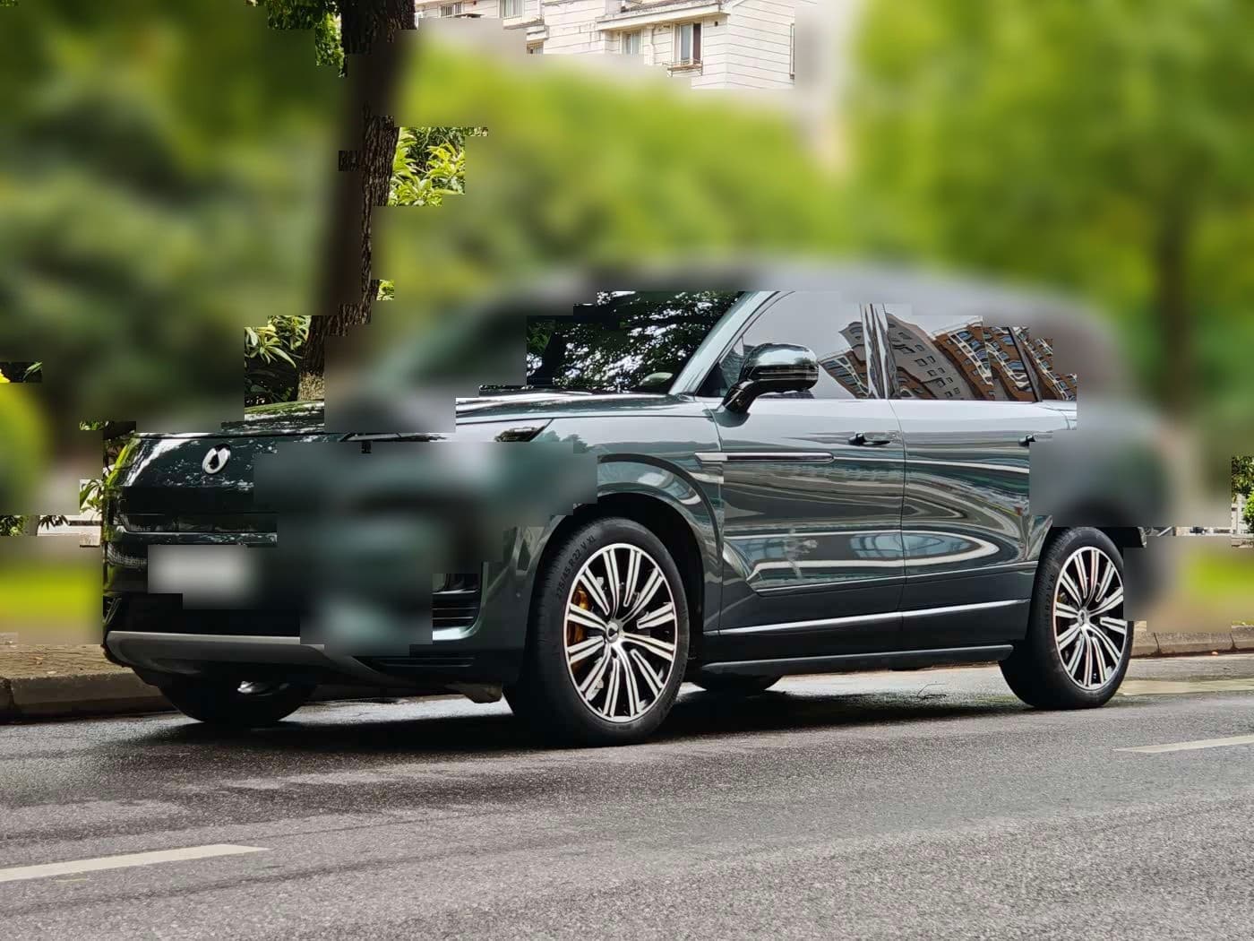2025 Denza N9 front exterior