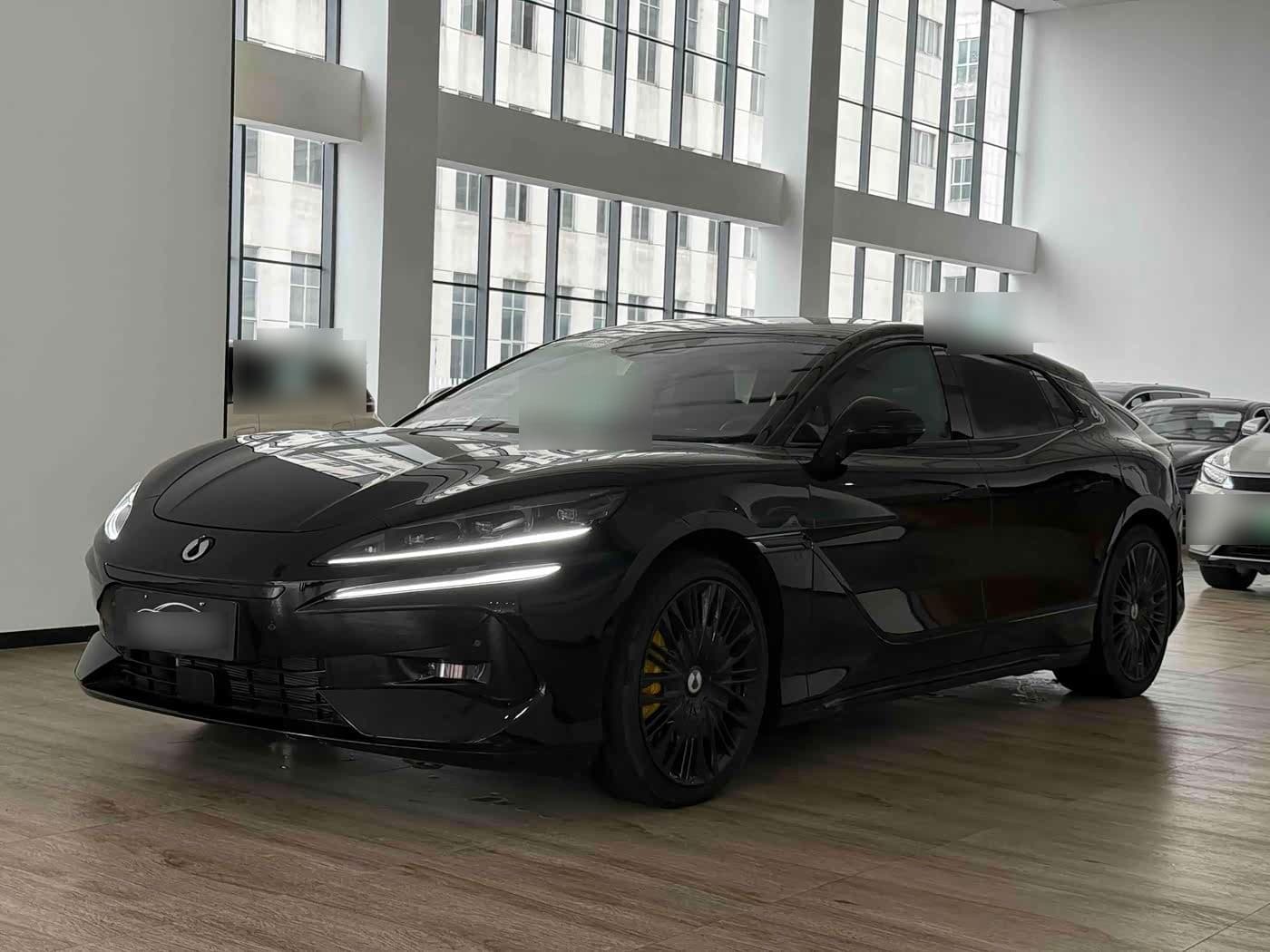 2024 Denza Z9GT front exterior