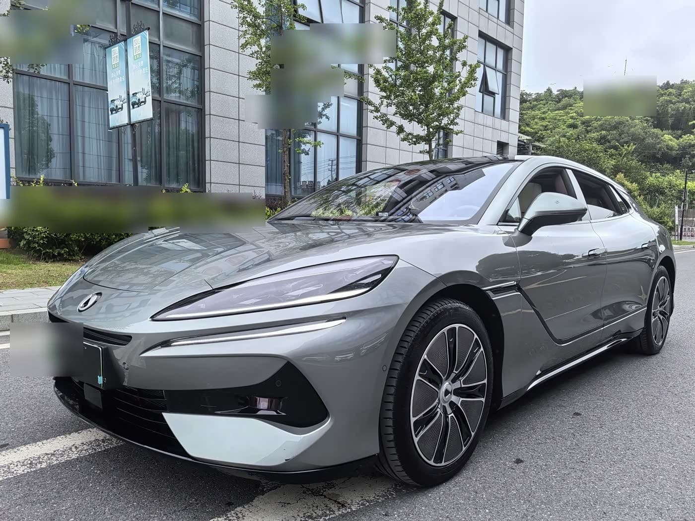 2024 Denza Z9GT
