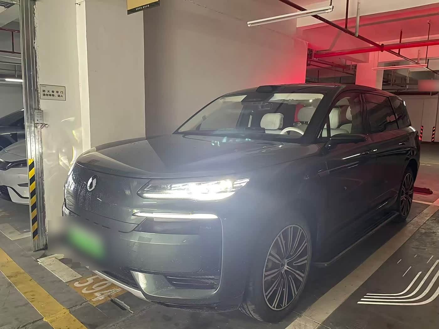 2025 Denza N9 front exterior