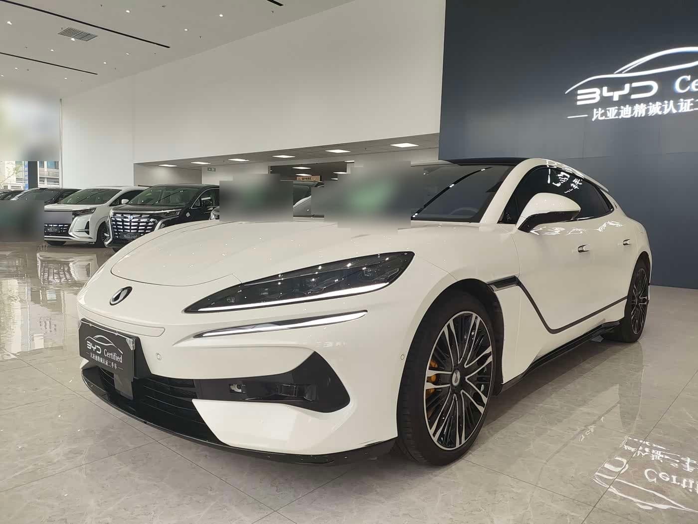 2024 Denza Z9GT front exterior